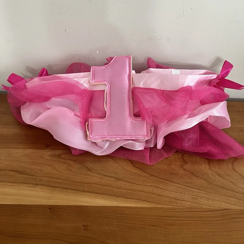 Deluxe‎ High Chair Decoration Girls 1st Birthday New Unused Open Package
